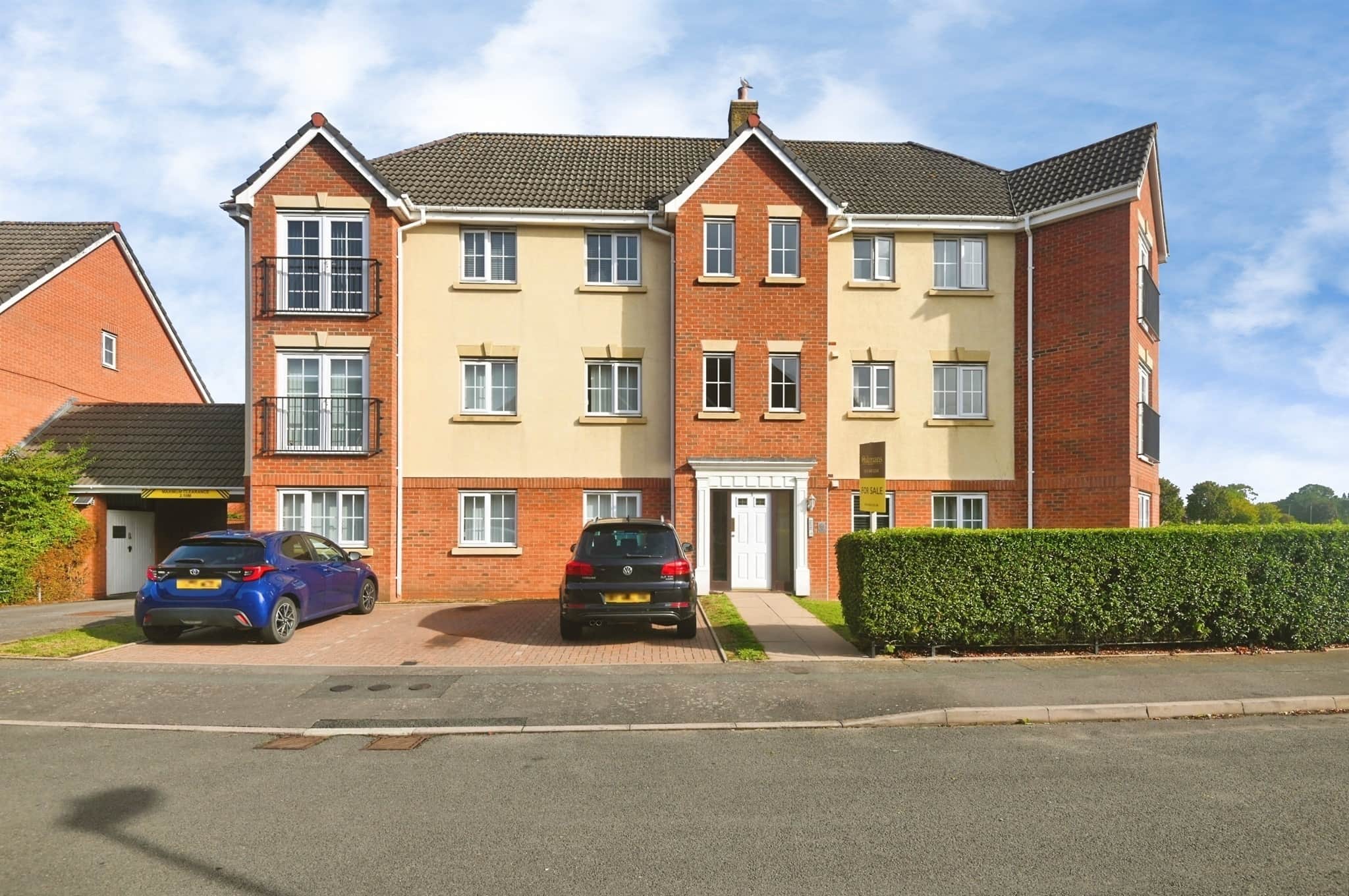 Property photo 0